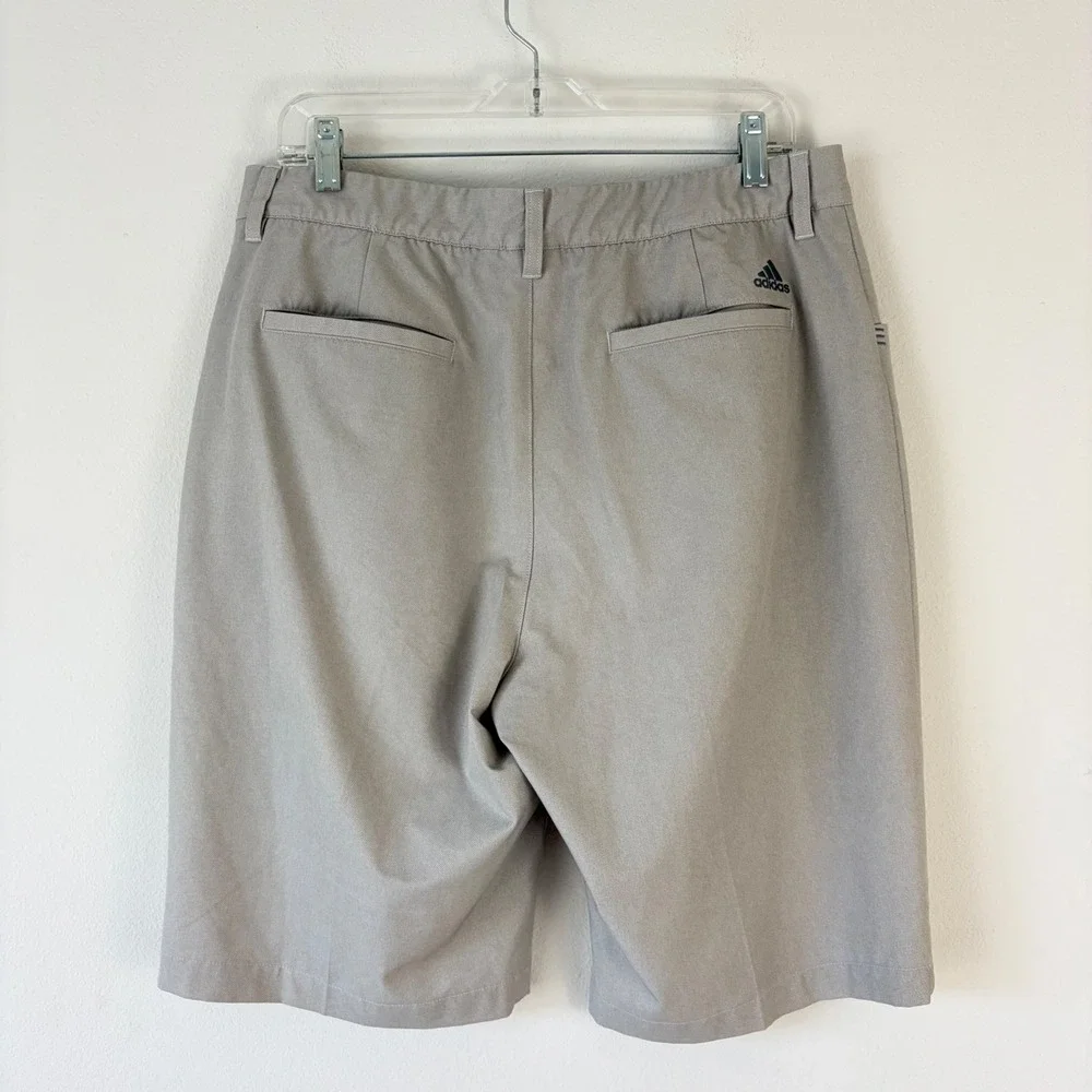Adidas Golf Shorts Mens 34 Stone Gray Flat Front Performance Stretch Activewear